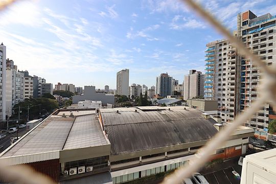 Vista da Suíte de apartamento à venda com 3 quartos, 207m² em Independência, Porto Alegre