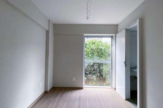 Sala/cozinha de apartamento para alugar com 2 quartos, 65m² em Lourdes, Belo Horizonte