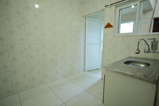 Cozinha da Edícula  de casa para alugar com 2 quartos, 137m² em Jardim Copacabana, São Bernardo do Campo