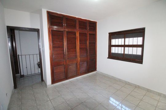 Casa para alugar com 2 quartos, 100m² em Jardim Sao Dimas, São José dos Campos