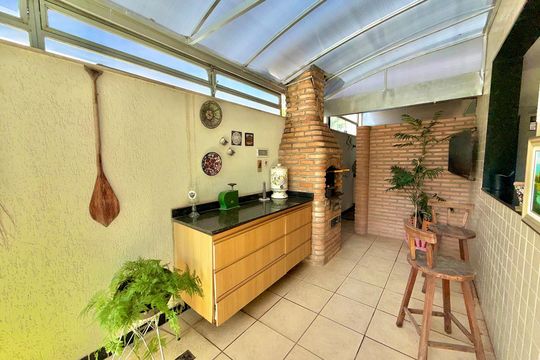 Área externa de apartamento à venda com 4 quartos, 180m² em Pampulha, Belo Horizonte