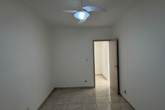Quarto de apartamento para alugar com 1 quarto, 55m² em Campo Grande, Santos