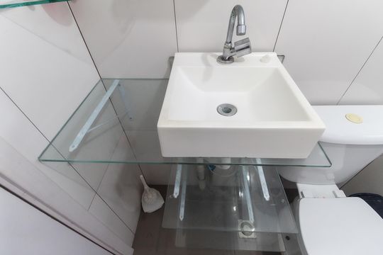 Banheiro de apartamento para alugar com 2 quartos, 42m² em Jardim Lourdes, São Paulo