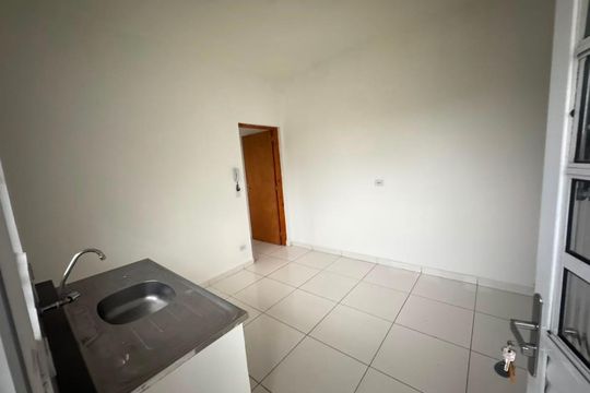 Sala / Cozinha de apartamento para alugar com 2 quartos, 42m² em Jardim Leonor, Cotia