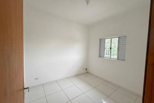 Quarto de apartamento para alugar com 2 quartos, 42m² em Jardim Leonor, Cotia