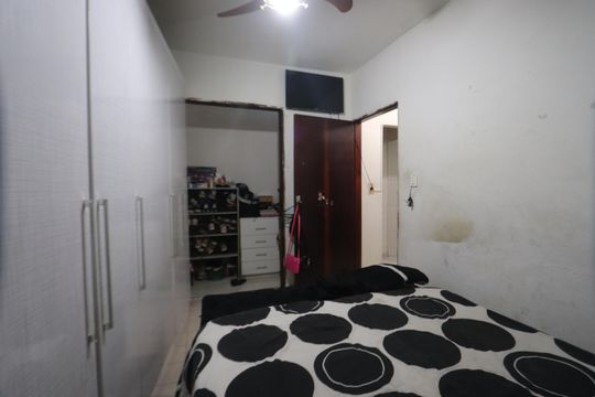 Quarto 2 - Casa 1 de casa à venda com 4 quartos, 237m² em Vila Paulo Silas, São Paulo