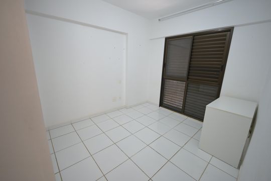 Apartamento para alugar com 3 quartos, 118m² em Serrinha, Goiânia