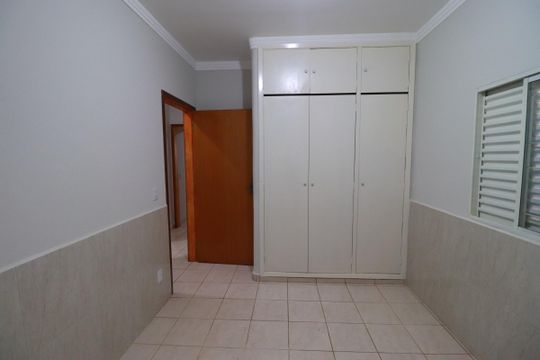 Quarto 1 de casa para alugar com 3 quartos, 125m² em Jardim Irajá, Ribeirão Preto