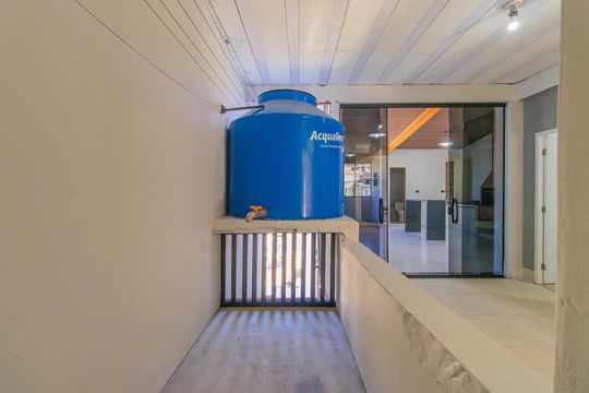 Espaço externo de casa para alugar com 1 quarto, 70m² em Parque Santa Rita de Cassia, Cotia