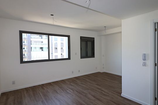 Kitnet/Studio à venda com 1 quarto, 29m² em Jardim do Salso, Porto Alegre