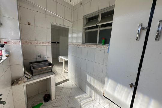 Área de Serviço de apartamento para alugar com 3 quartos, 165m² em Itararé, São Vicente