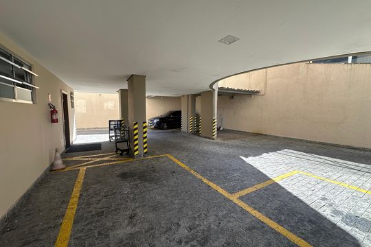 Garagem de apartamento para alugar com 3 quartos, 165m² em Itararé, São Vicente