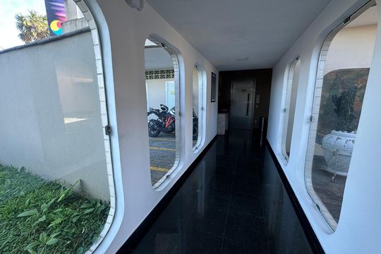 Hall social de apartamento para alugar com 3 quartos, 165m² em Itararé, São Vicente