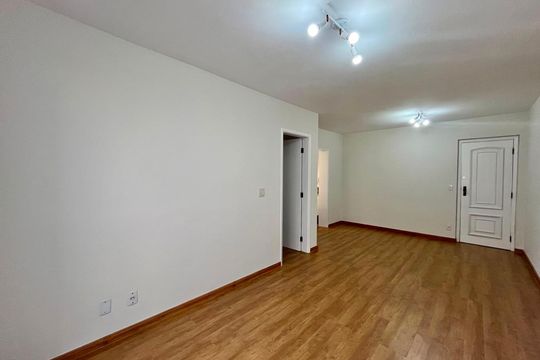 Sala de apartamento para alugar com 1 quarto, 57m² em Bosque, Campinas