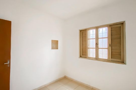Quarto 1 de casa para alugar com 1 quarto, 65m² em Vila Rio Branco, São Paulo