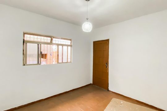 Casa para alugar com 1 quarto, 65m² em Vila Rio Branco, São Paulo