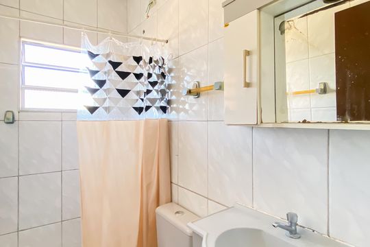 Banheiro de casa para alugar com 2 quartos, 85m² em Vila Rio Branco, São Paulo