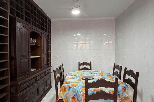 Cozinha e Área de Serviço de casa para alugar com 5 quartos, 226m² em Gonzaga, Santos