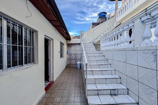 Área externa de casa para alugar com 3 quartos, 100m² em Vila Santa Isabel, São Paulo