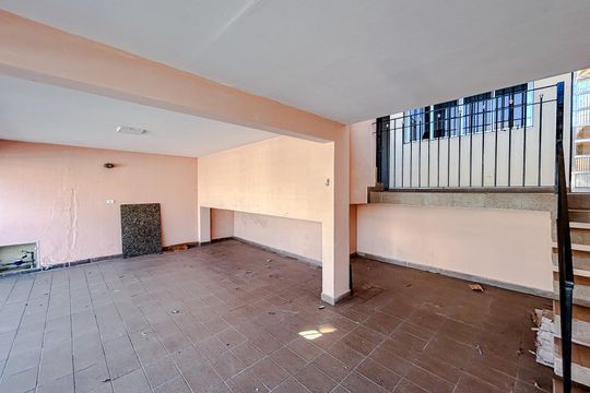 Garagem de casa para alugar com 3 quartos, 100m² em Vila Santa Isabel, São Paulo