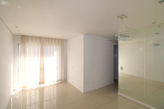 Sala de apartamento para alugar com 2 quartos, 60m² em Vila Celeste, São Paulo