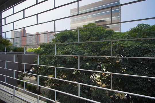 Sala - Vista de apartamento para alugar com 2 quartos, 73m² em Auxiliadora, Porto Alegre