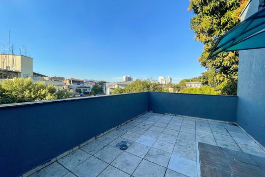 Varanda de casa à venda com 3 quartos, 300m² em Vila Albertina, São Paulo