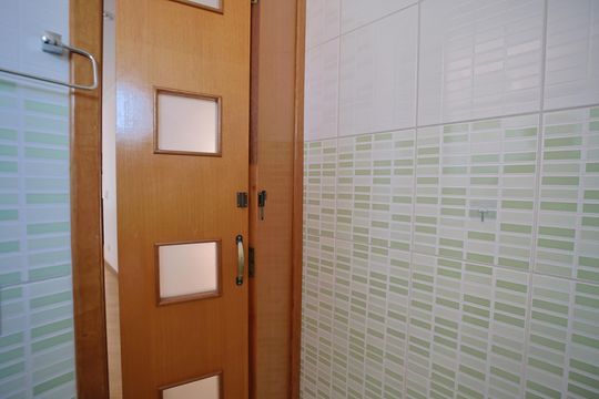 Banheiro de apartamento à venda com 2 quartos, 55m² em Penha de França, São Paulo