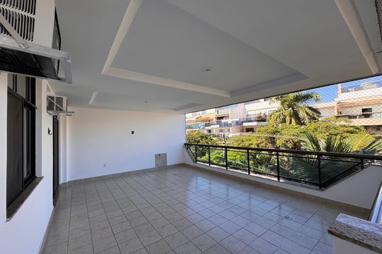 Varanda de apartamento para alugar com 3 quartos, 123m² em Recreio dos Bandeirantes, Rio de Janeiro