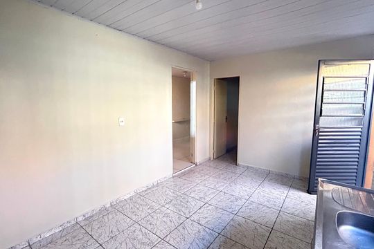 Cozinha de casa para alugar com 1 quarto, 45m² em Jardim Ipanema, Guarulhos