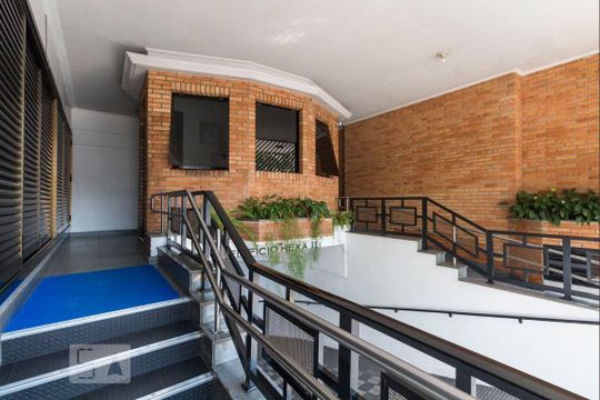 Entrada de apartamento à venda com 2 quartos, 67m² em Mirandópolis, São Paulo