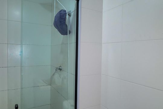 Banheiro da Suíte de apartamento para alugar com 1 quarto, 32m² em Jardim Caravelas, São Paulo