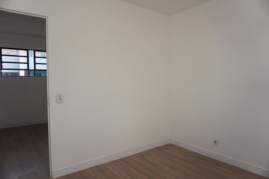 Quarto 1 de apartamento para alugar com 2 quartos, 55m² em Conjunto Habitacional Parque Valo Velho Ii, Embu das Artes