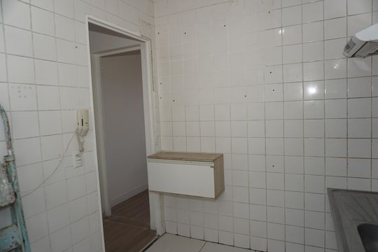 Cozinha de apartamento para alugar com 2 quartos, 55m² em Conjunto Habitacional Parque Valo Velho Ii, Embu das Artes
