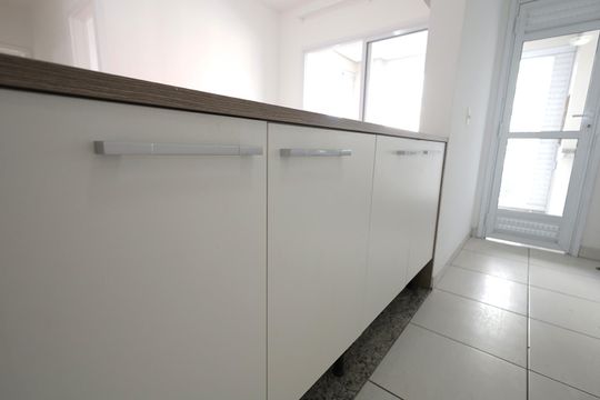 Cozinha de apartamento à venda com 2 quartos, 57m² em Vila Homero Thon, Santo André