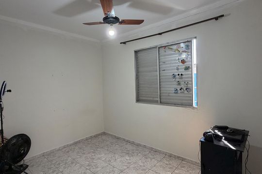 Quarto 2 de apartamento para alugar com 2 quartos, 65m² em Aparecida, Santos