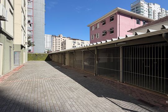 Garagem de apartamento para alugar com 2 quartos, 65m² em Aparecida, Santos