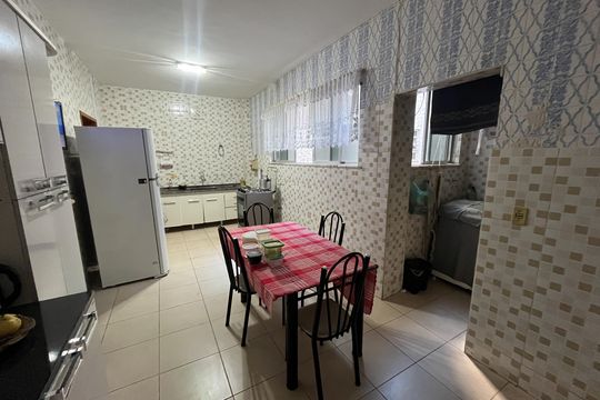 Cozinha de apartamento à venda com 3 quartos, 110m² em Jardim Guanabara, Rio de Janeiro