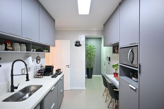 Cozinha de apartamento à venda com 3 quartos, 105m² em Vila Andrade, São Paulo
