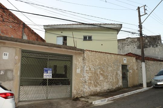Fachada de casa à venda com 2 quartos, 224m² em São Lucas, São Paulo