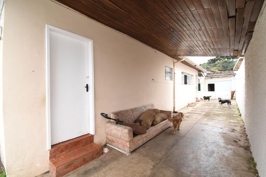 Área externa de casa para alugar com 3 quartos, 100m² em São Lourenço, Curitiba