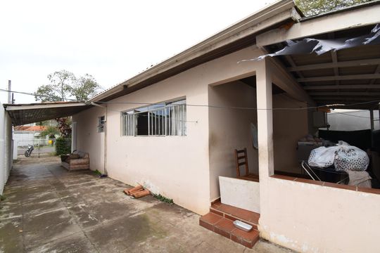 Área externa de casa para alugar com 3 quartos, 100m² em São Lourenço, Curitiba