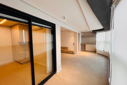 Sala  de apartamento para alugar com 3 quartos, 124m² em Alphaville Industrial, Barueri