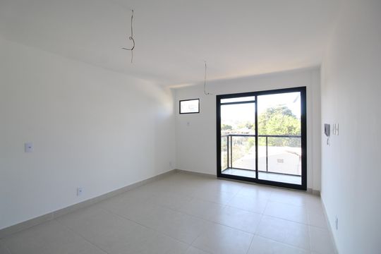 Kitnet/Studio à venda com 1 quarto, 32m² em Taquara, Rio de Janeiro