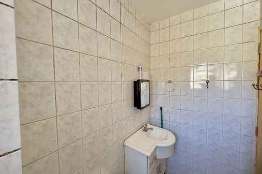 Banheiro de apartamento para alugar com 2 quartos, 58m² em Jardim Maria Dirce, Guarulhos