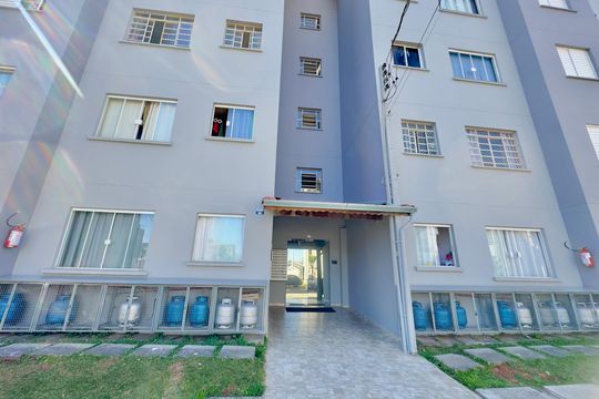 Fachada do bloco de apartamento para alugar com 2 quartos, 58m² em Jardim Maria Dirce, Guarulhos