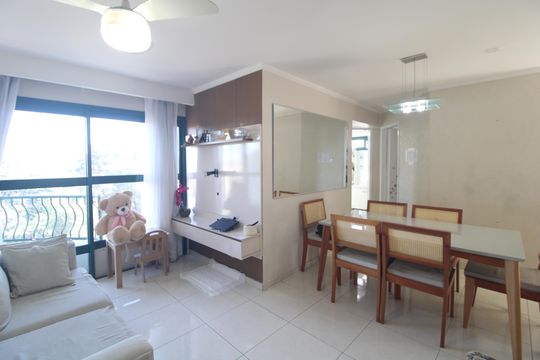 Sala de apartamento à venda com 2 quartos, 57m² em Interlagos, São Paulo