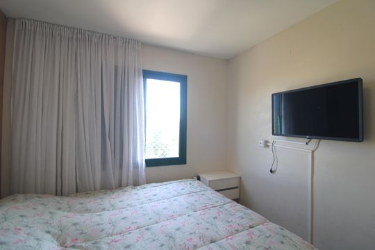 Quarto 1 de apartamento à venda com 2 quartos, 57m² em Interlagos, São Paulo