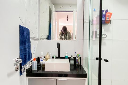Banheiron de apartamento para alugar com 2 quartos, 36m² em Vila Nova, São Paulo