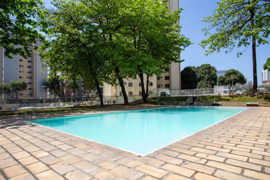 Área comum - Piscina de apartamento para alugar com 2 quartos, 60m² em Ipiranga, Belo Horizonte